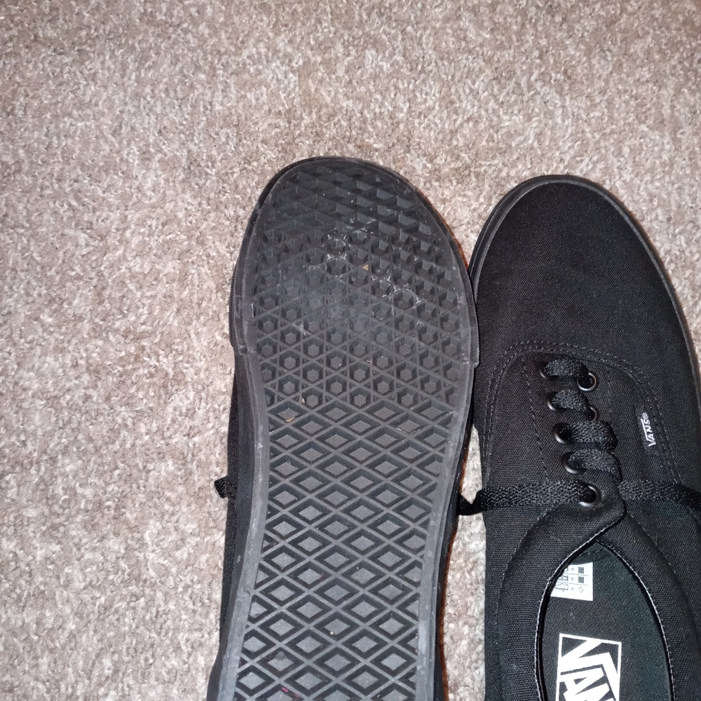 All black Vans